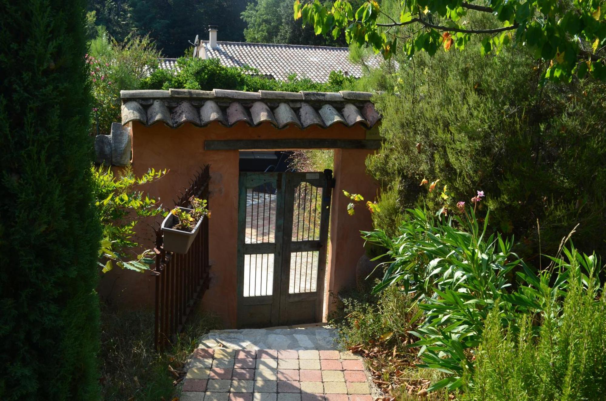 Studios Et Gite La Sauvasse Vagnas Exterior photo