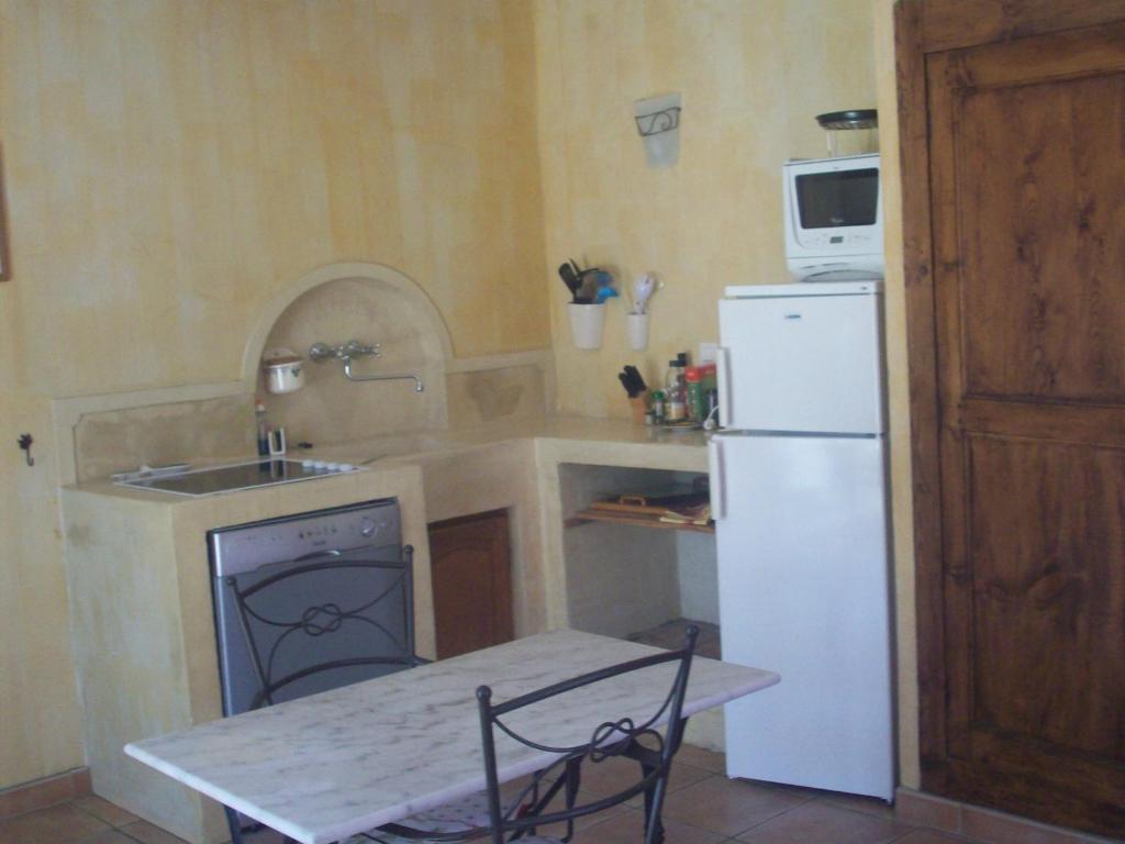 Studios Et Gite La Sauvasse Vagnas Room photo